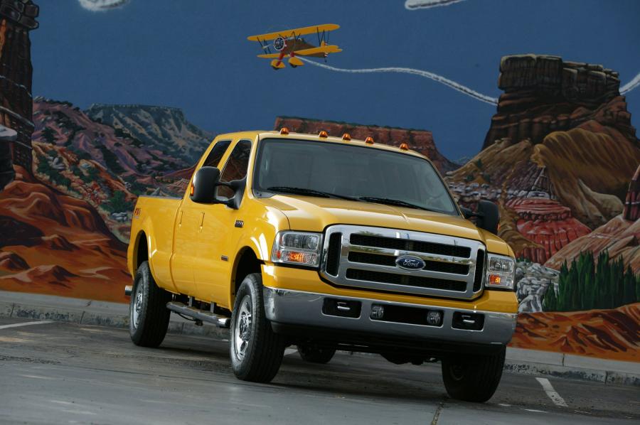  Ford F-350 Super Duty 2005 года  (фото 25 из 39)